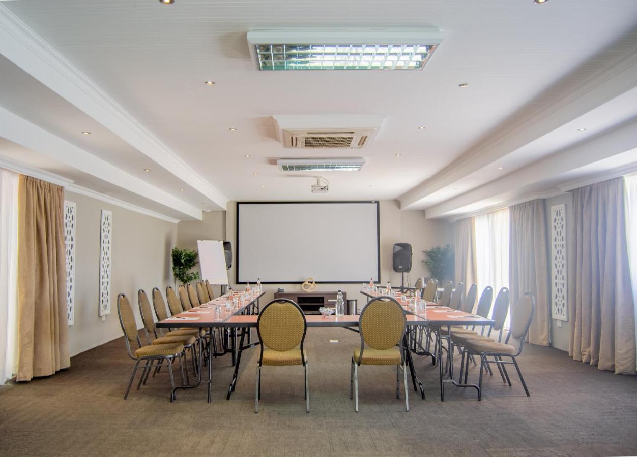 Ruslamere Hotel And Conference Centre Durbanville Exterior foto